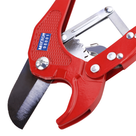 Труборез ручной для металлопластиковых труб МЕГЕОН 98001 купить по низкой цене | МАКСПРОФИТ